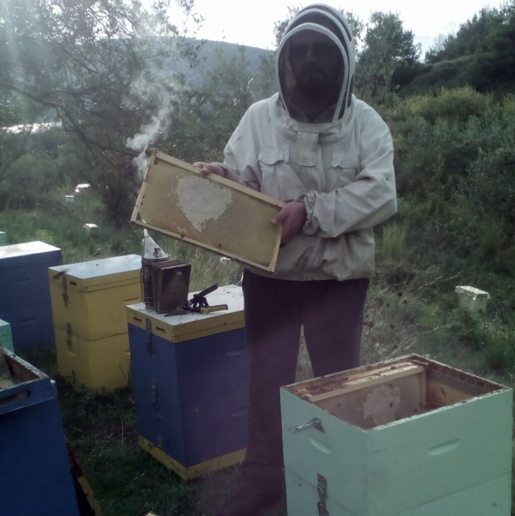 παραγωγός της Μελισσοφάρμα Γκότση